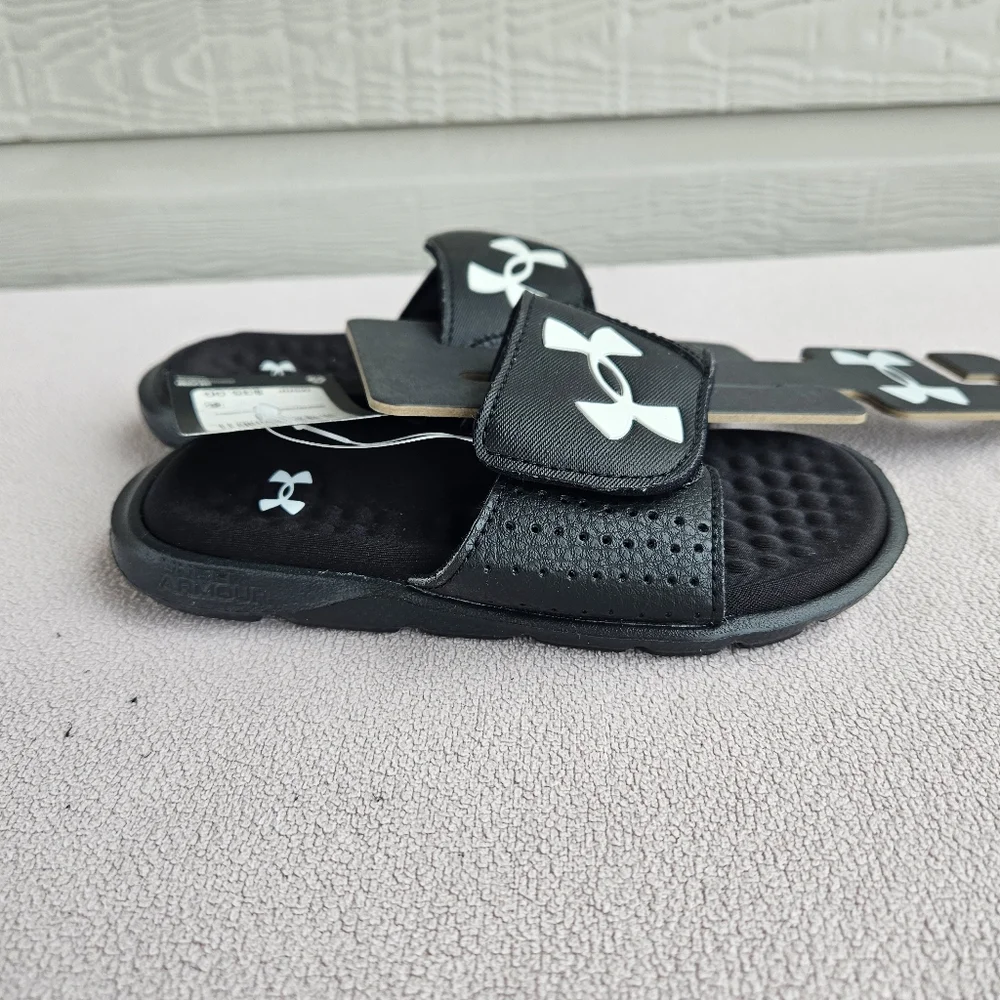 Under Armour UA Ignite Pro Black Slide Sandals Boys Child SZ 11K Slip-On Sports